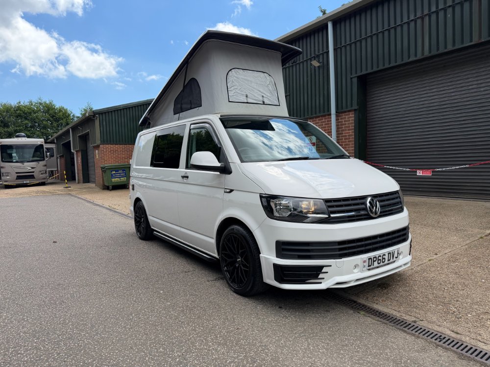 White Volkswagen Transporter T6 Funky Dubz