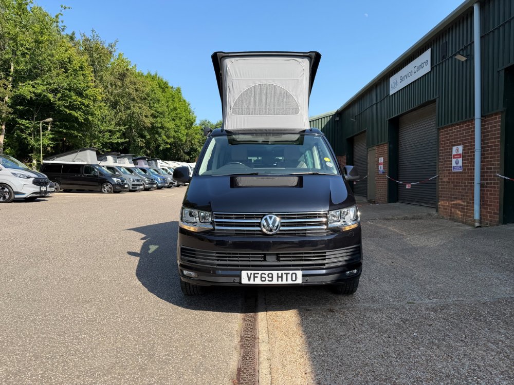 Black Volkswagen California 2.0 TDI BlueMotion Tech Ocean Camper