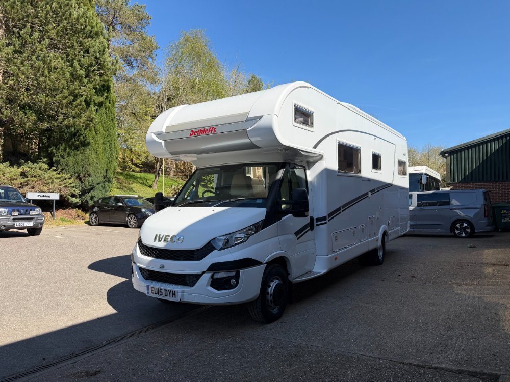 White 2015 Dethleffs Globetrotter XXLA 9000 EB in Andrew James Motorhomes