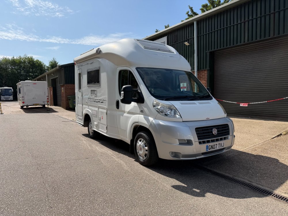 White Wingamm Oasi 540